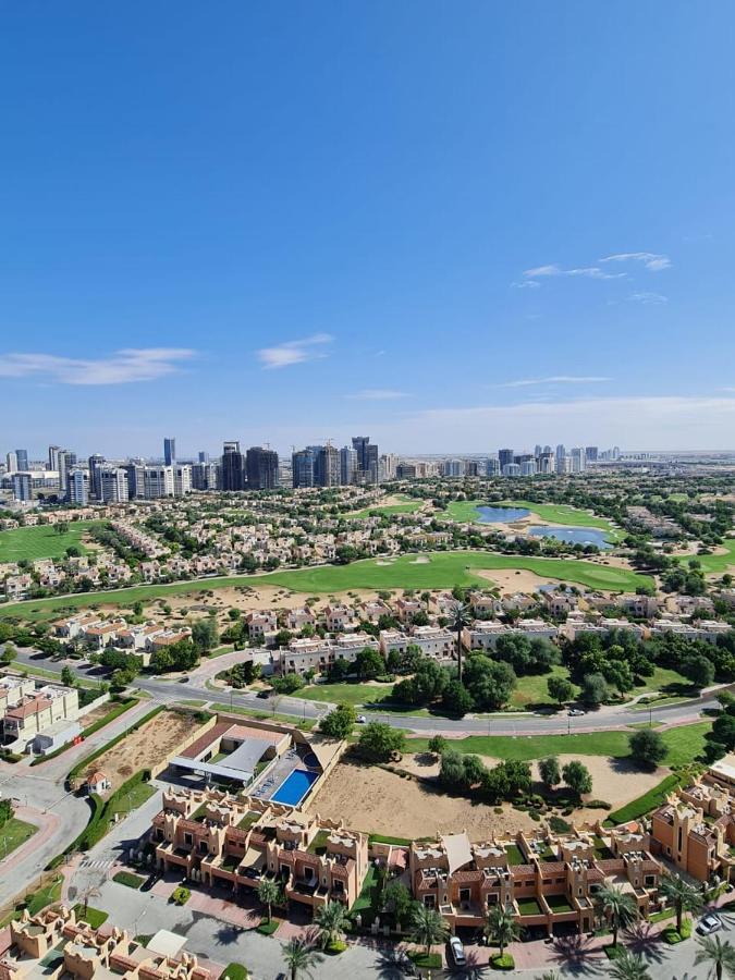 Studio Dubai Esterno foto